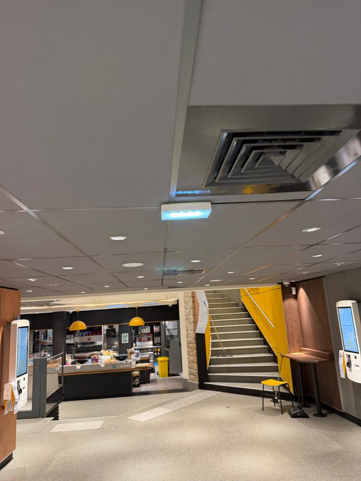 Rénovation électrique McDonald's - photo 5 - GMD Électricité